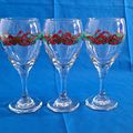 Lot 3 Libbey Christmas HOLLY & BOW WINE GLASSES...