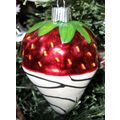White Chocolate Covered Strawberry With Stem Gl...