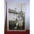 A COUPLE WITH 'JINX' THE SPANIEL PHOTOGRAPH unu...