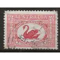 Australia 1929 SG116 1 1/2d Dull Scarlet Centen...