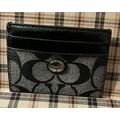 A Very Sweet Vintage Coach Signature C Print Bl...