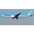 B777-300ER NC KOREAN AIR REG: HL8008 W/STAND - ...