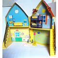 PEPPA PIG's FAMILY HOUSE - 4 x Rooms, Stairs, B...