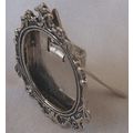 Oval photo frame miniature