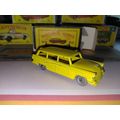 Matchbox - No31 Ford Station Wagon - Replica/Co...