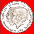 TWO QUEENS: NETHERLANDS ★ 1 GULDEN 1980! MINT L...