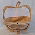 BONNIE & POP WOOD BOWL Wooden Collapsible Apple...