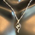 Necklace Unique Crystal Silver Tone Design #577