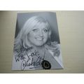 Linda Nolan (The Nolans) hand signed RARE *FREE...