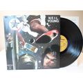 LP. 1977. NEIL YOUNG .AMERICAN STARS N BARS. K5...