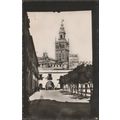 La Giralda desde el Patio de Banderas, Sevilla,...