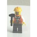 GENUINE LEGO CONSTRUCTION WORKER IN VERY GOOD C...