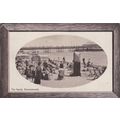 B555 BOURNEMOUTH - THE SANDS. PUNCH @ JUDY STAN...