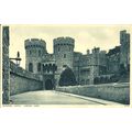 Berkshire WINDSOR CASTLE Norman Gate Postcard (...