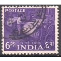India 1955 - SG355 - 6p violet - Power Loom - used
