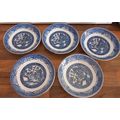 5 VINTAGE Tea Cup Saucers Willow pattern blue w...