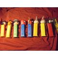 LOT of 8 Loose CHARACTERS Feeted PEZ Dispensers...