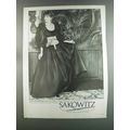 1982 Sakowitz Oscar de la Renta fashion Ad