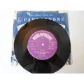 7" 1957. LAURIE LONDON. HE'S GOT THE WHOLE WORL...