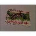 NEW ZEALAND 1984 endangered wildlife 24c USED