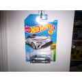 2021 HOT WHEELS EXOTICS ASTON ,ARTIN V12 SPEEDS...