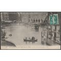 A La Gare Saint Lazare, Inondations de Paris, 1...