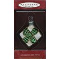Hallmark Keepsake Ornament Li'l Gift - Green Bo...