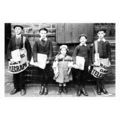 pt4175 - Bradford Daily Telegraph Newspaper Boy...
