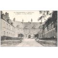 18 - Chateauneuf sur cher - Le château - la cou...