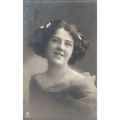 CARTE POSTALE - JEUNE FILLE - REF 17