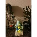 DISNEYLAND HAUNTED MANSION HITCHHIKING GHOST GU...