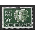 NETHERLANDS 1962 SILVER WEDDING 30c QUEEN JULIA...