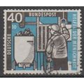 Mi: 273 used 1957 Cat € 22