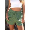 Green Flap Pocket Casual Drawstring Shorts