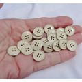 i20 Taupe Resin Buttons 15mm 20 Pieces 7/16 Inch