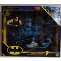 Spin Masters ' BATMAN and BANE set with MOTO TA...