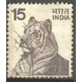 India 1974 - SG 730 - 15p brown - Tiger - used