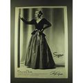1979 Oscar de la Renta Fashion Ad - Simpsons Toronto
