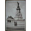 1926 postcard Queen Victoria's Statue, London