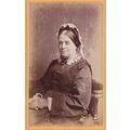VICT. CDV PHOTO -SEATED LADY. HEAD COVERING BY ...