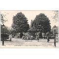 93 - Saint Denis - le square Thiers et la statu...