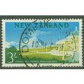 NEW ZEALAND - 1960 - 66 - 3s bistre, blue and g...