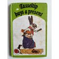 TASSELTIP BUYS A PRESENT (UK LADYBIRD BOOK, 1975)