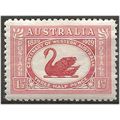 Australia 1929 SG116 1 1/2d Dull Scarlet Centen...