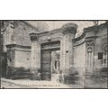 Portail de l'Hôtel Gouin, Tours, c.1910 - Papeg...