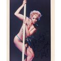 Elizabeth Berkeley Showgirls Rare 10x8 Hand Sig...