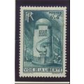 France Stamp Scott #B22, Mint Lightly Hinged