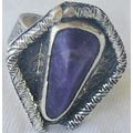 Purple pressed glass ring RHM 126