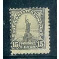 566 15c Statue of Liberty Average MMH C1545