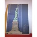 THE STATUE OF LIBERTY & WORLD TRADE CENTER, NEW...